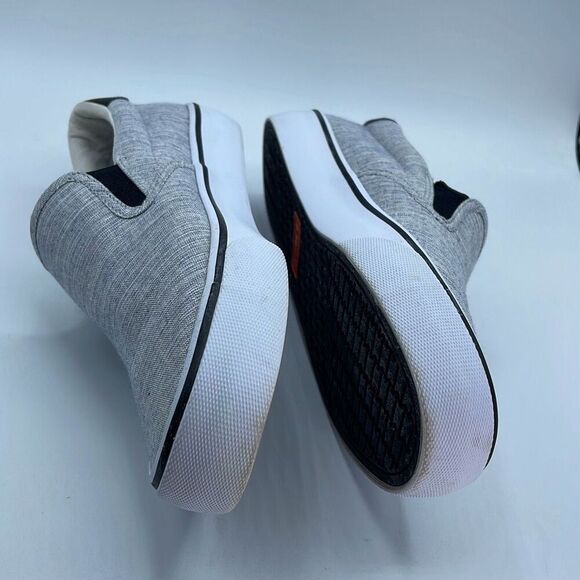 Lugz size 8.5 woman’s clipper classic slip on - Picture 2 of 11